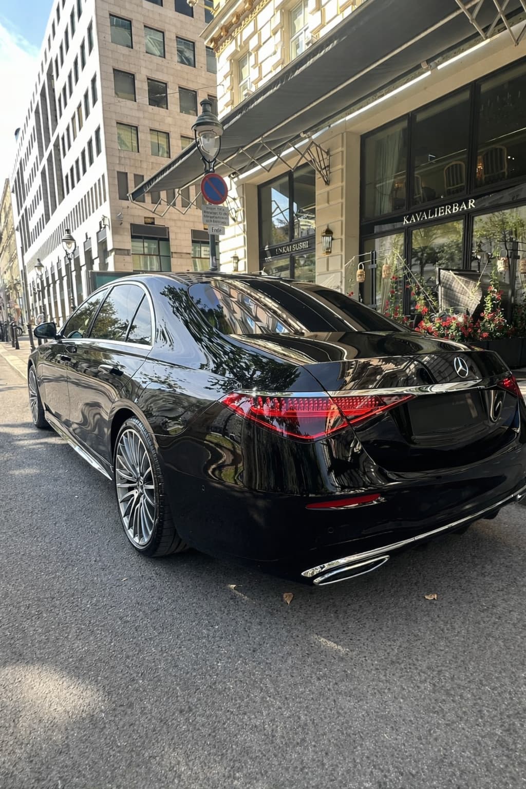 Mercedes S-Class thumbnail 2